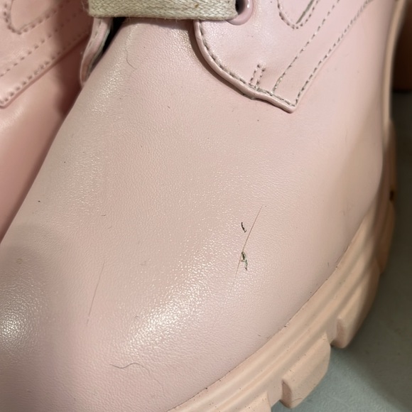 Shoe dazzle, size 8, pink, blue, white - Picture 8 of 8